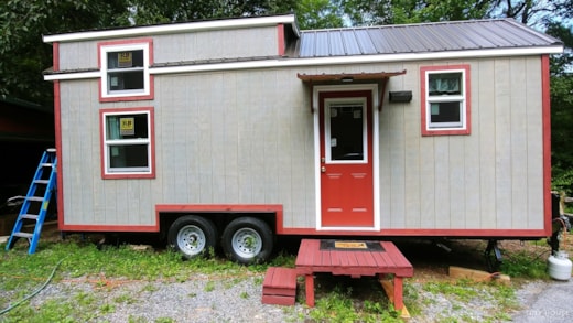 Your dream Tiny House, Furnished!