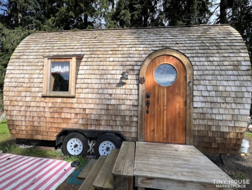 Zyl Vardos Fortune Cookie Tiny House